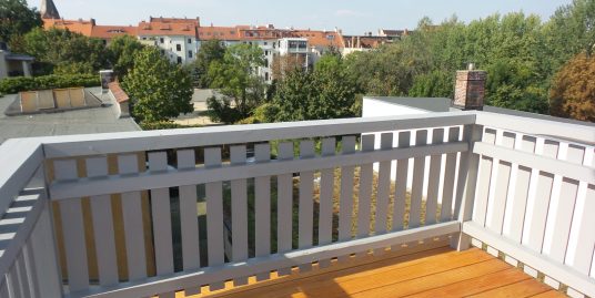 Dachgeschoss-Wohnung mit sonnigem Balkon in Fußgängerzone zu vermieten